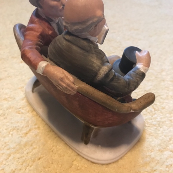 Norleans Japan Figurine Two Men on a bench - Picture 3 of 7